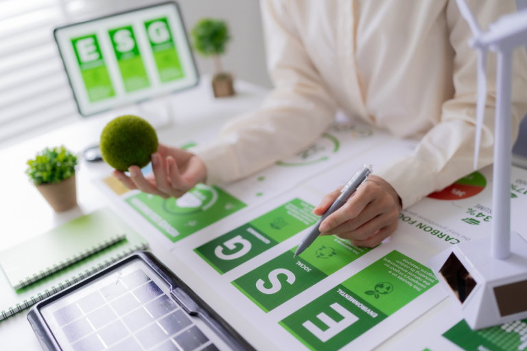 Normy ESG i ISO 50001 – co oznaczają dla firmy produkcyjnej?